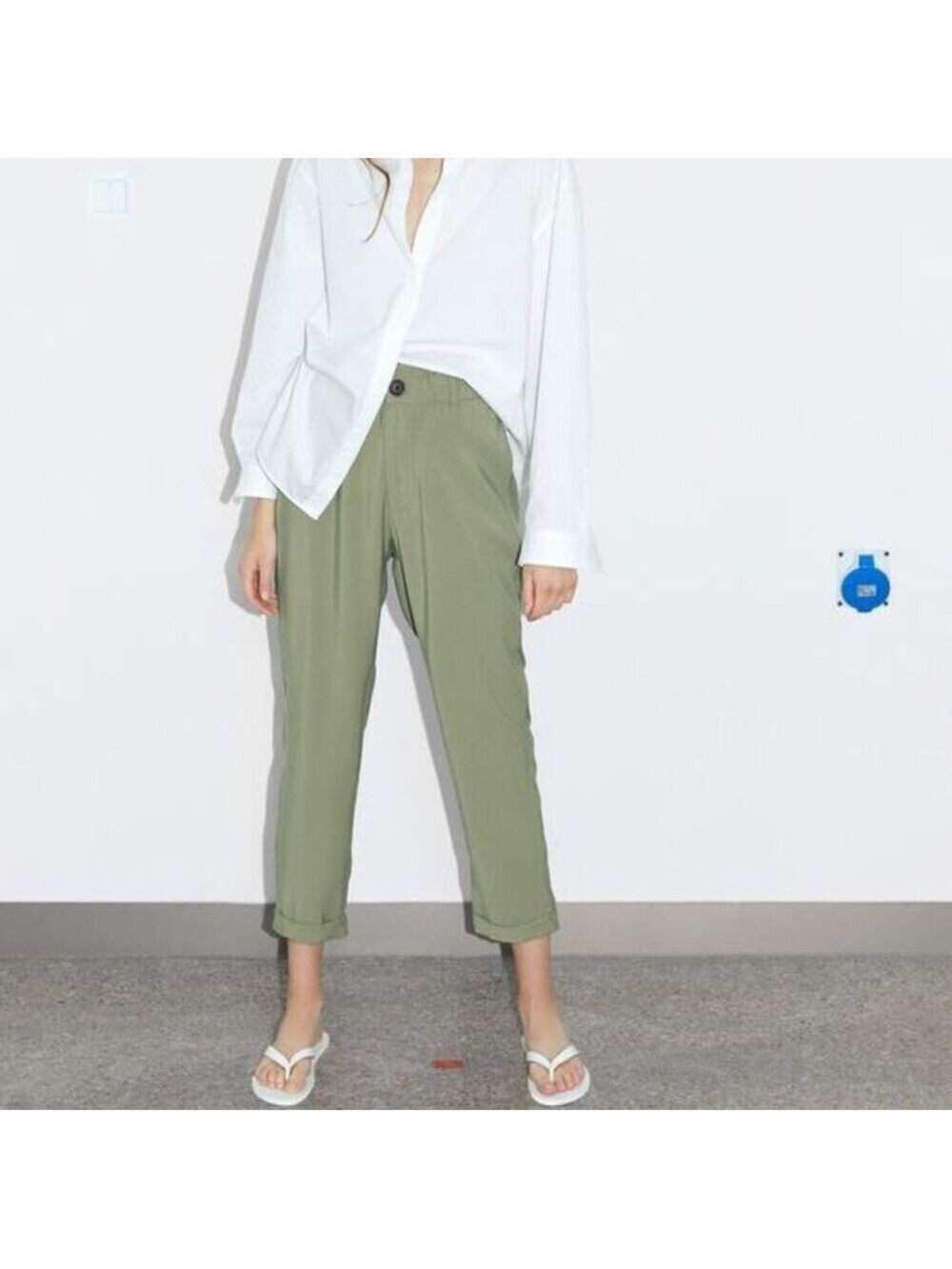 Zara Cropped Tapered Casual Trousers M